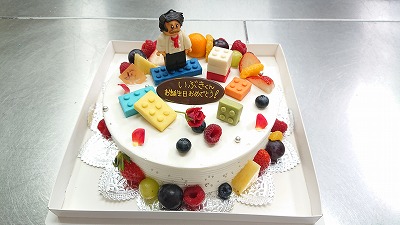 Lego オーダーケーキ 神戸岡本の洋菓子 オーダーケーキ販売 お菓子教室 L Atelier De Massa ラトリエ ドゥ マッサ