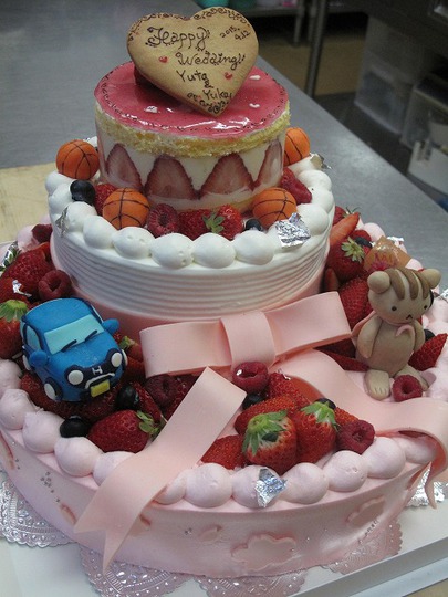 リスの車のウェディングケーキ オーダーケーキ 神戸岡本の洋菓子 オーダーケーキ販売 お菓子教室 L Atelier De Massa ラトリエ ドゥ マッサ