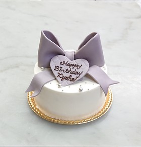紫のリボン オーダーケーキ 神戸岡本の洋菓子 オーダーケーキ販売 お菓子教室 L Atelier De Massa ラトリエ ドゥ マッサ